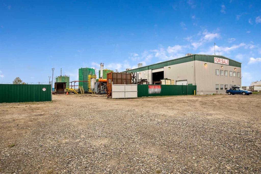 450254 82 Street Property Photo 48