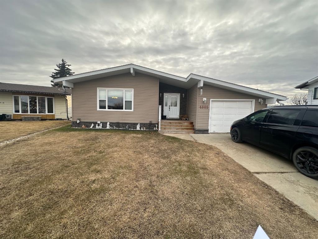 4805 56 Street Property Photo