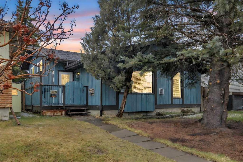 220 Beddington Circle Property Photo