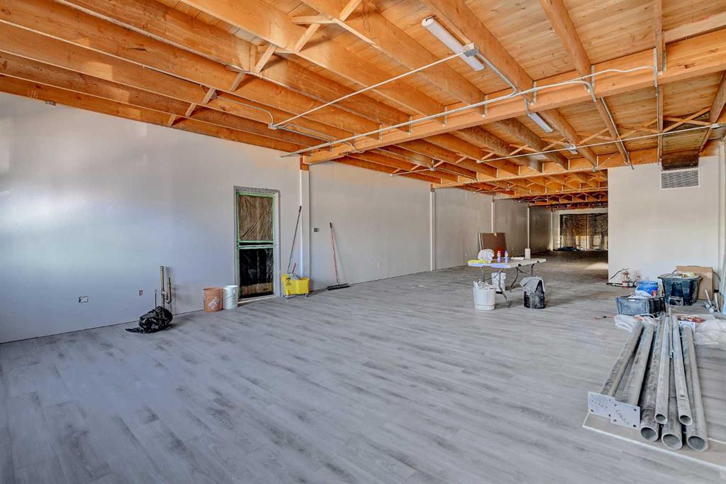 10404 100 Street 201 Property Photo 18
