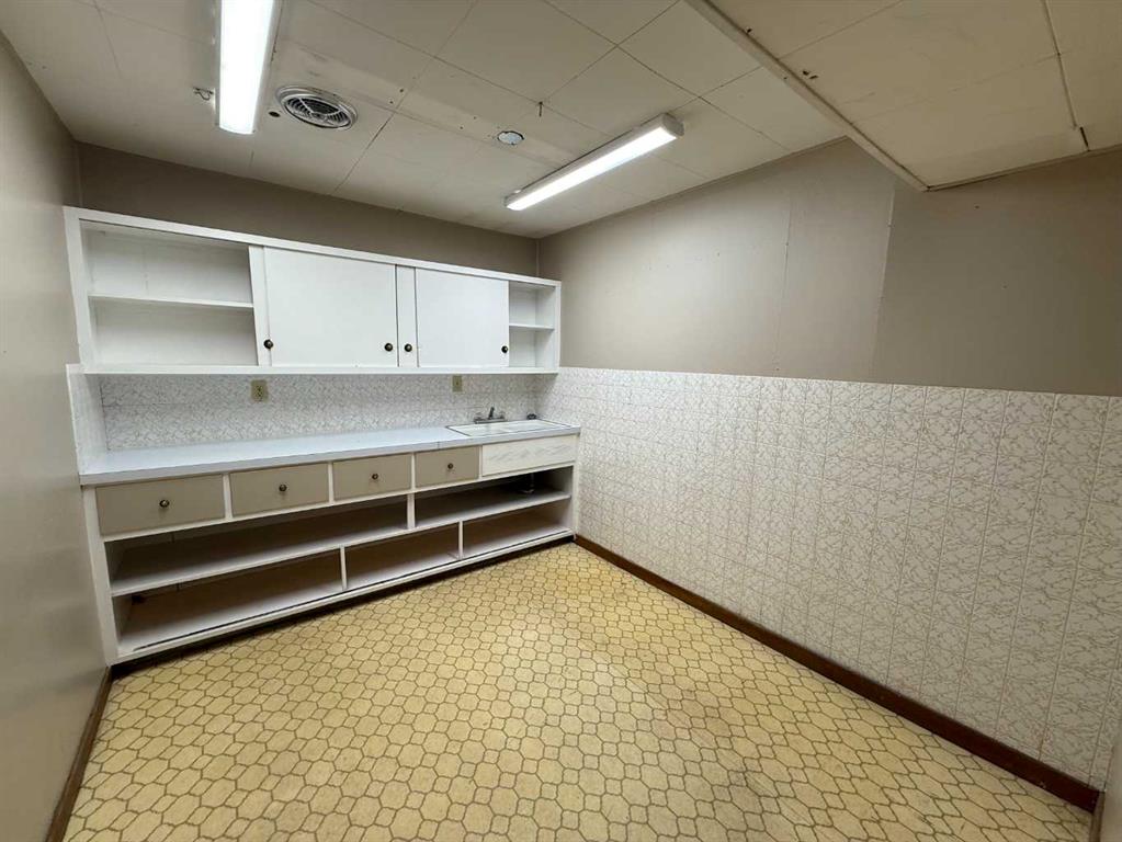 5502 Highway 2a Property Photo 11