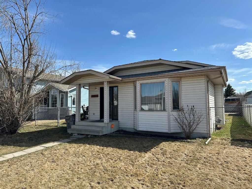 4028 55 Avenue Property Photo