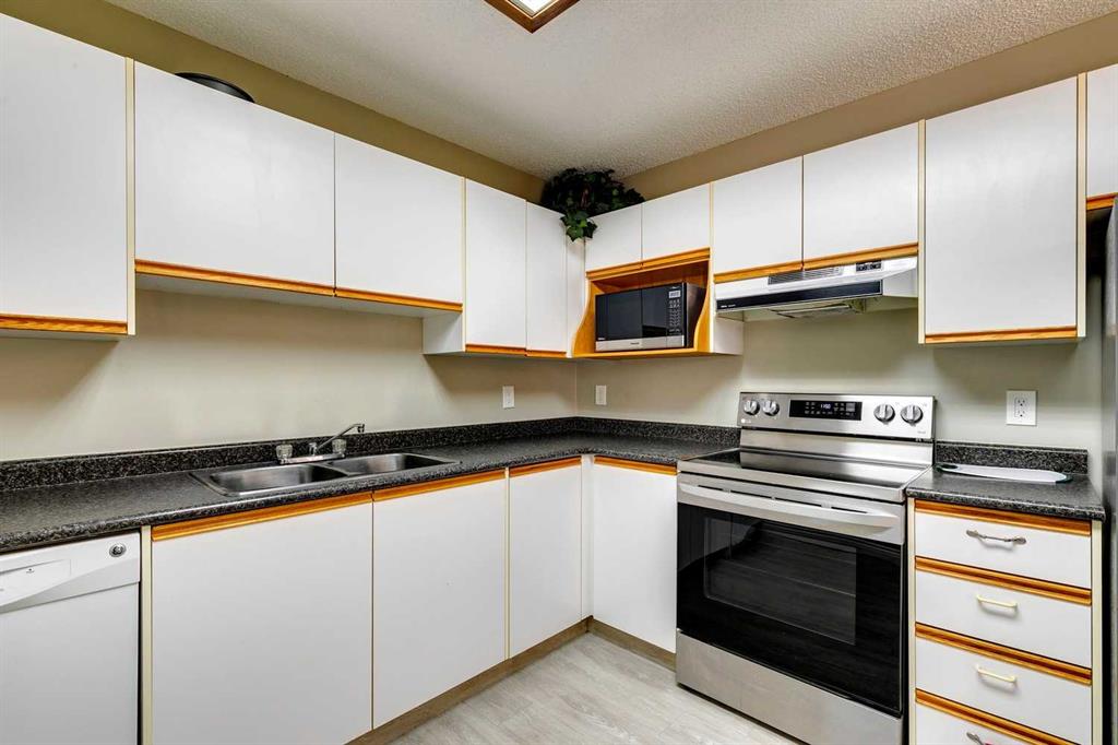 186007 Priddis Valley Road Property Photo 13