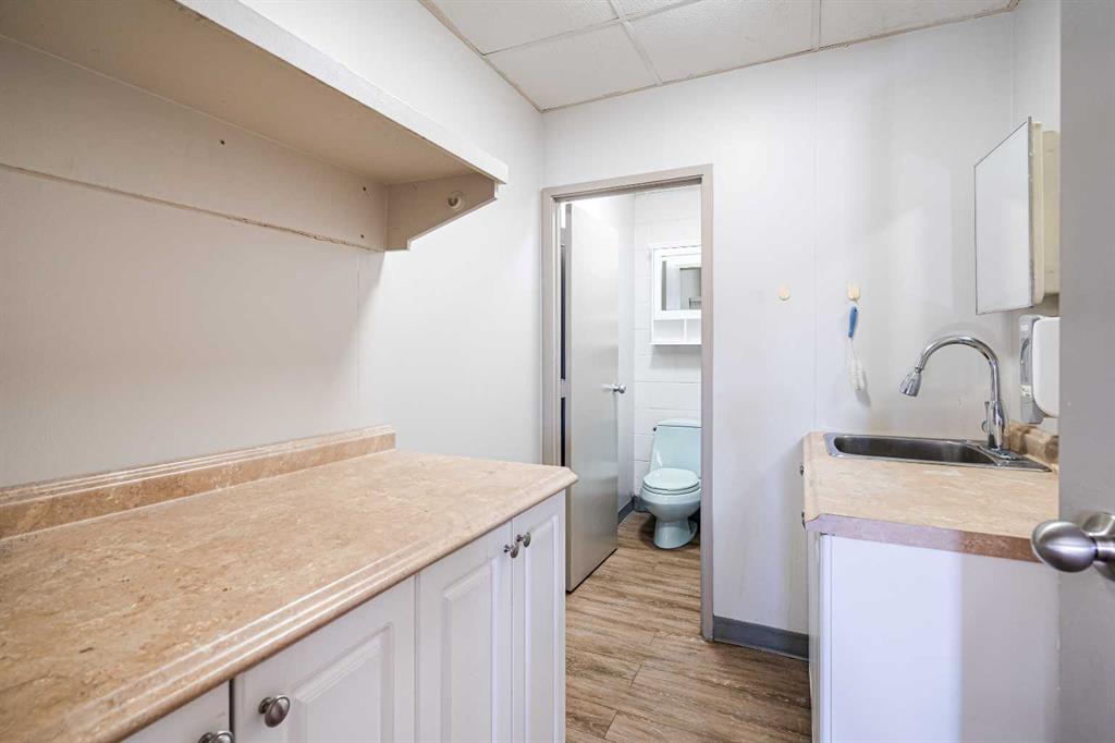 4720 50 Street Unit 3 Property Photo 10