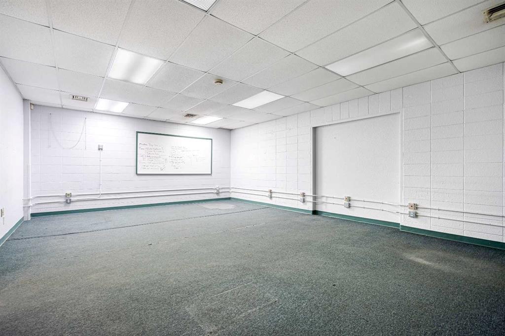 4720 50 Street Unit 3 Property Photo 15