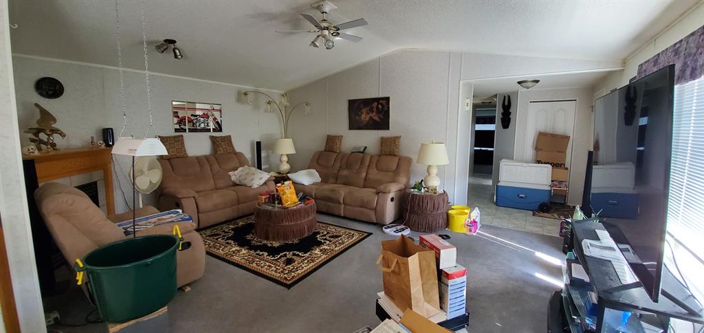 2212 Airport Road Property Photo 8