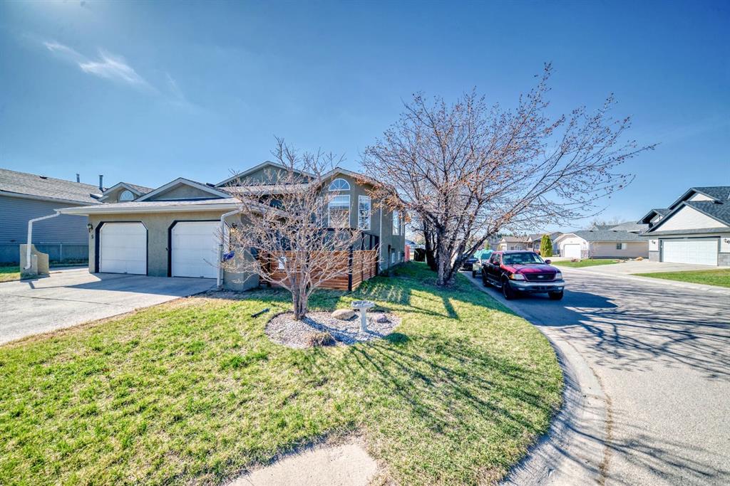 3 Green Meadow Crescent Property Photo 1