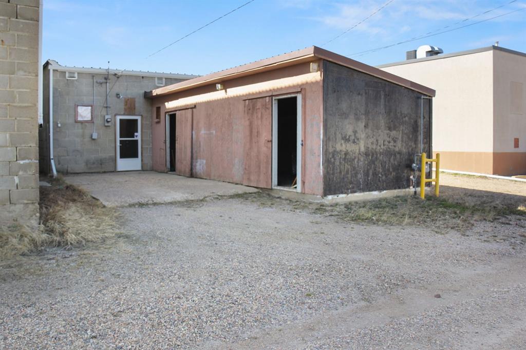 5213 50 Street Property Photo 12