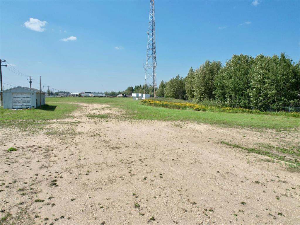 3766 41 Ave Property Photo 5