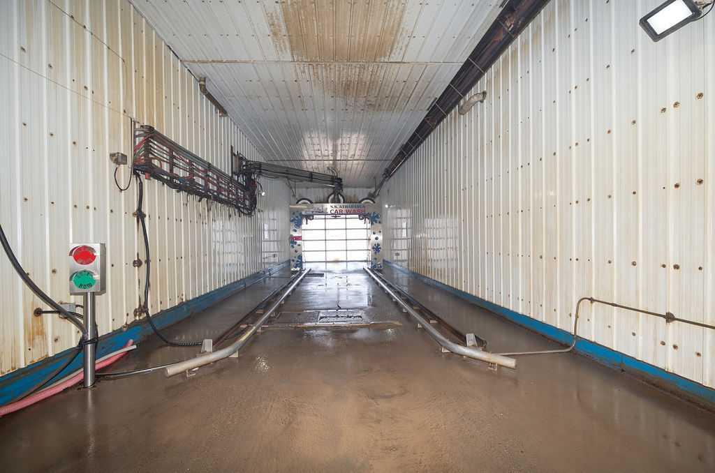 4706 50 Avenue Property Photo 2