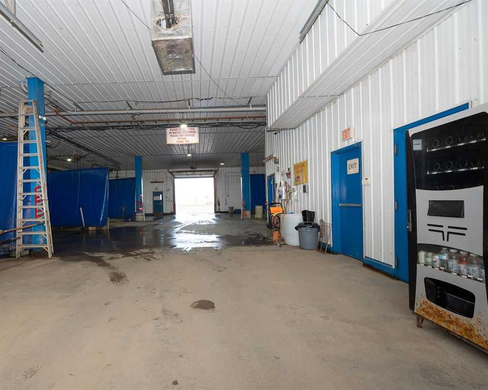 4706 50 Avenue Property Photo 4