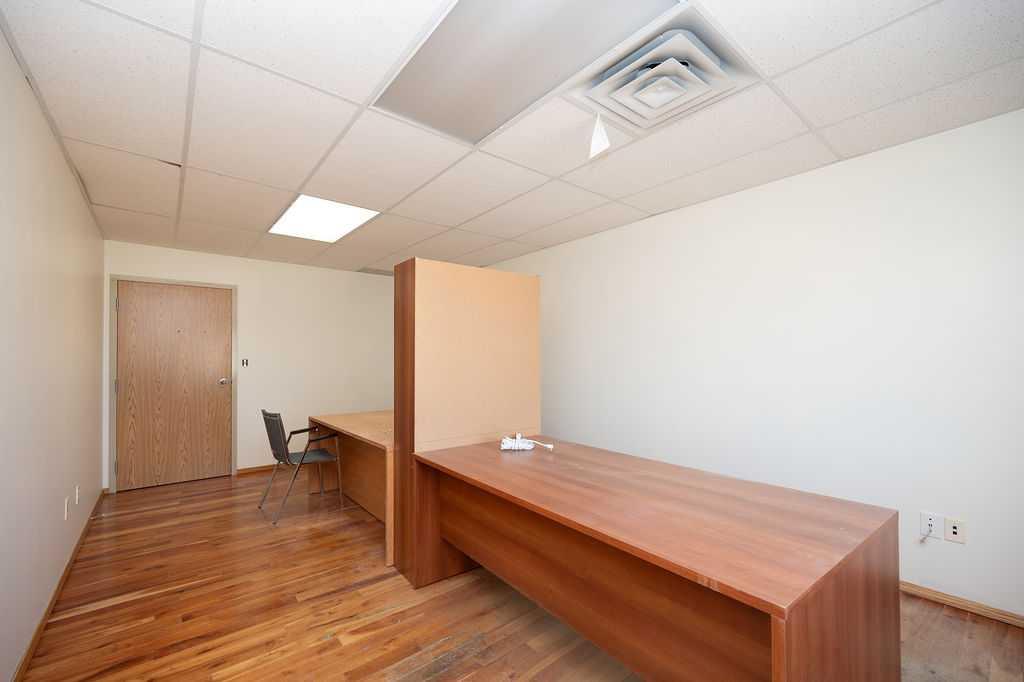 4706 50 Avenue Property Photo 8