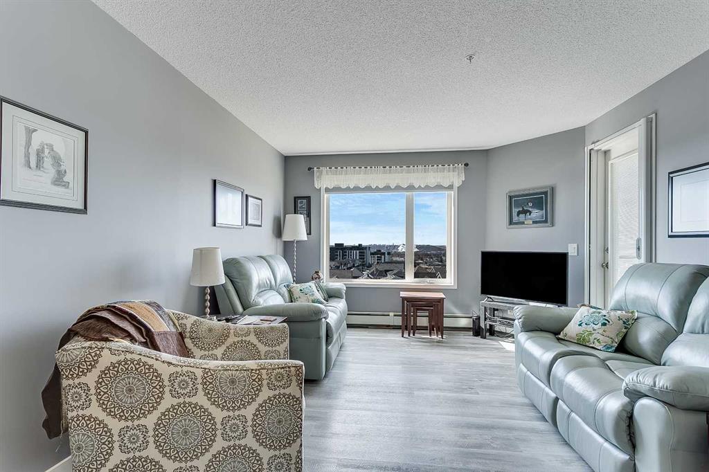 950 Arbour Lake Road 2203 Property Photo