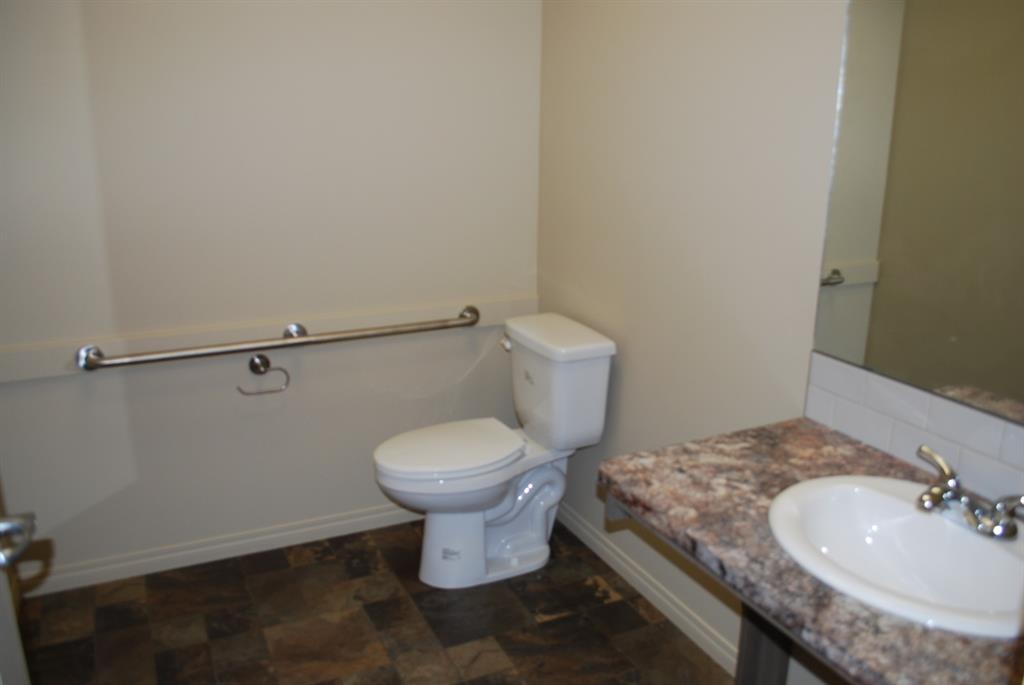 4616 47 Avenue 2 Property Photo 12