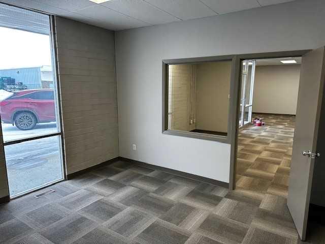 11037/43 92 Avenue Property Photo 12
