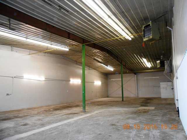 11037/43 92 Avenue Property Photo 20