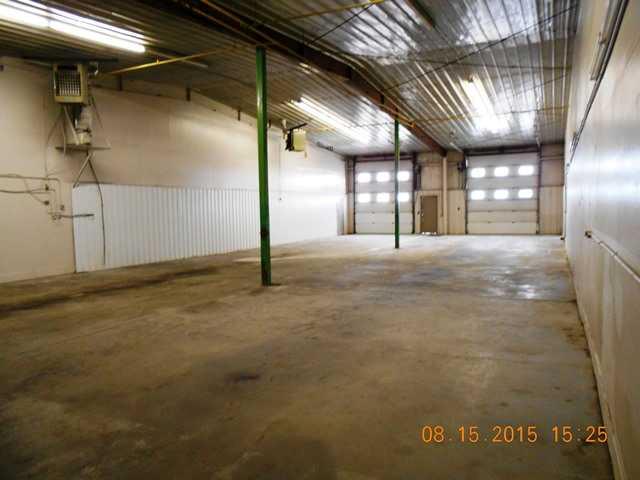 11037/43 92 Avenue Property Photo 21