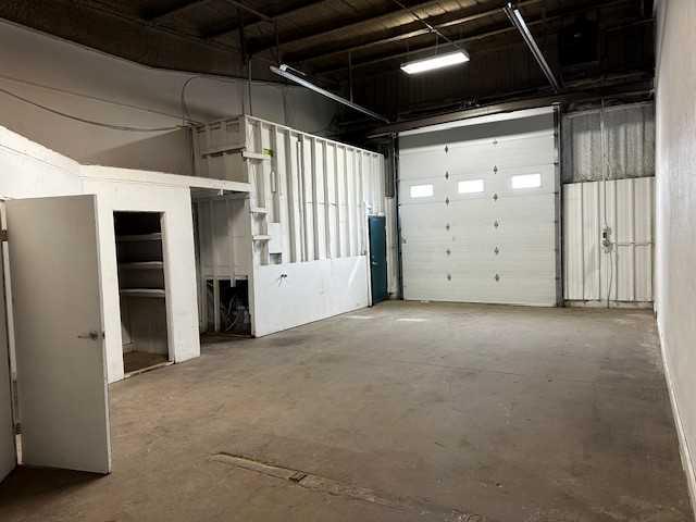 11037/43 92 Avenue Property Photo 29