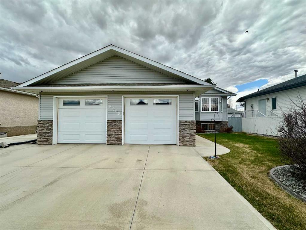 5505 43a Street Property Photo 1