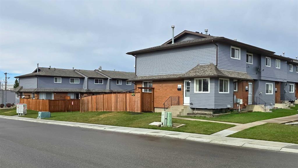 4504 47 Street 201 Property Photo 1