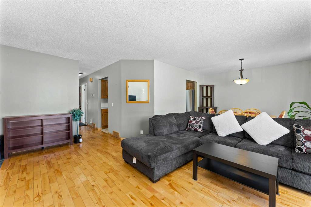 108 Beddington Circle Property Photo 1