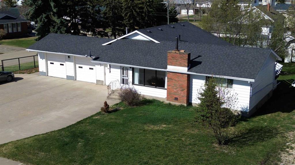 5204 48 Street Property Photo 1