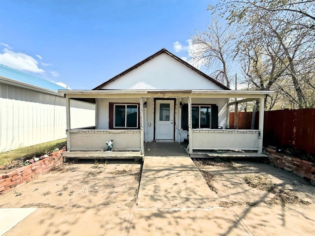 208 Main Street Property Photo 1