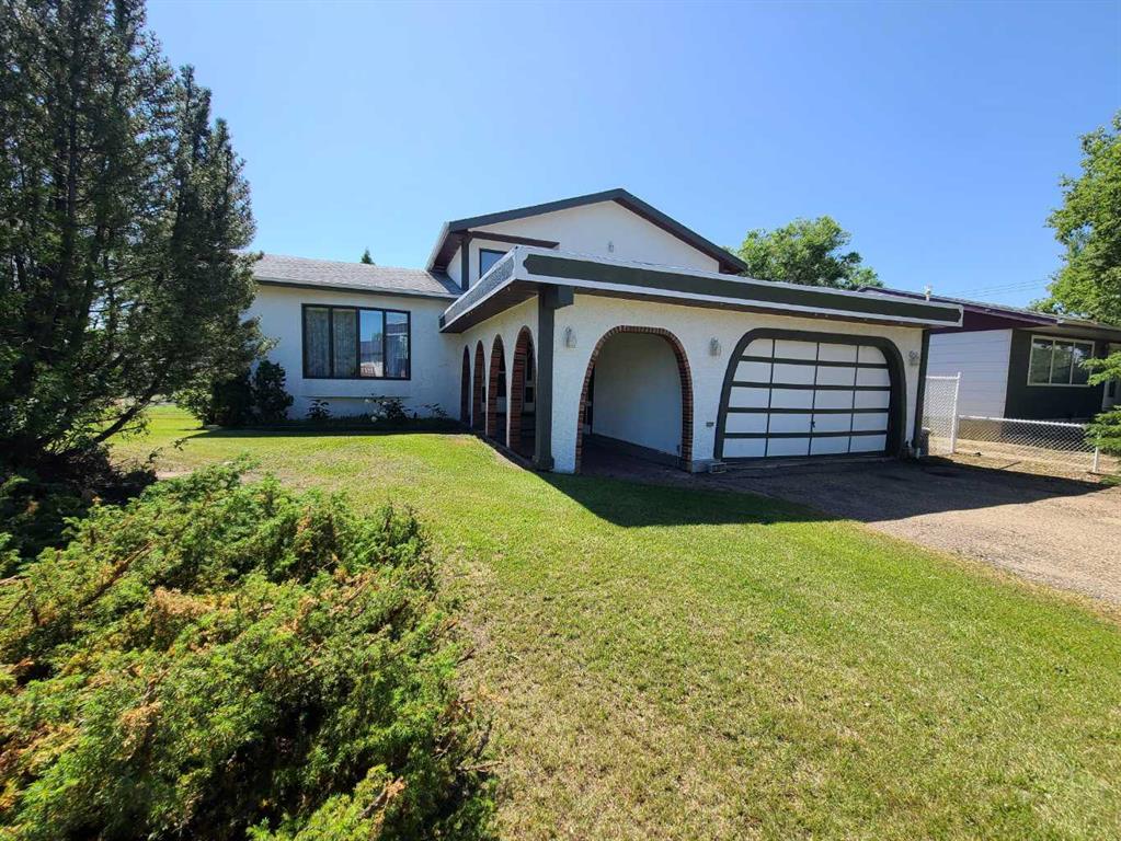 5301 49 Avenue Property Photo
