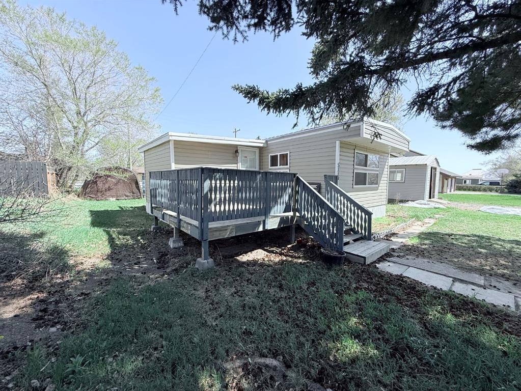 5119 49 Street Property Photo 1
