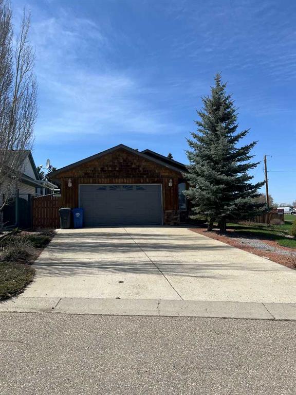 301 9 Street Property Photo 1