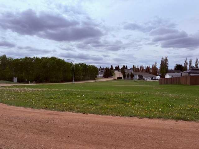 4404 51 Avenue Property Photo 1