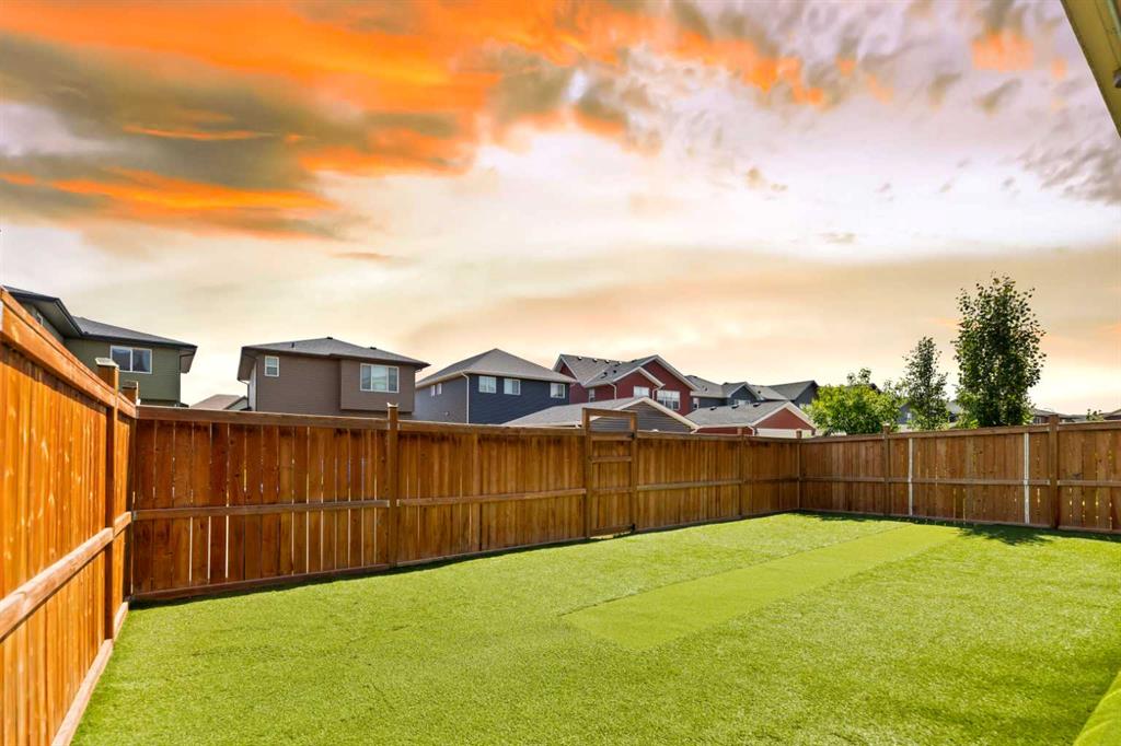 99 Evansglen Circle Property Photo 3