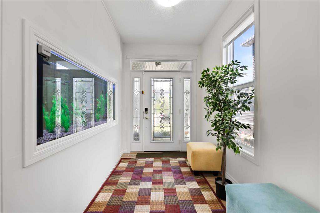 99 Evansglen Circle Property Photo 6
