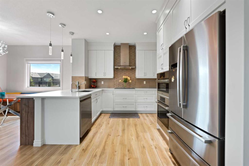 99 Evansglen Circle Property Photo 11