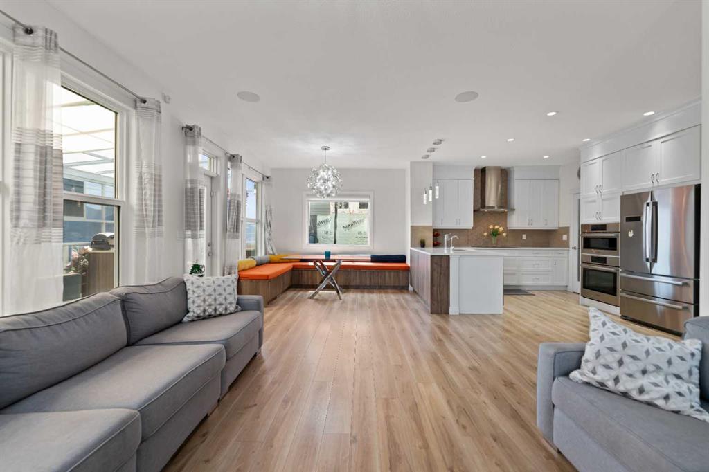 99 Evansglen Circle Property Photo 15