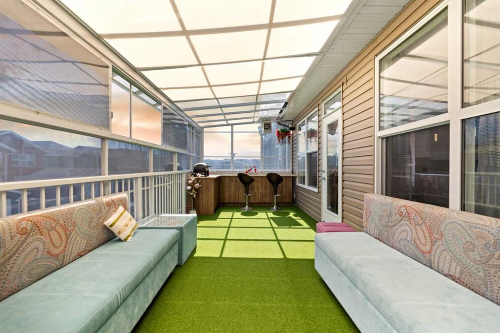 99 Evansglen Circle Property Photo 17