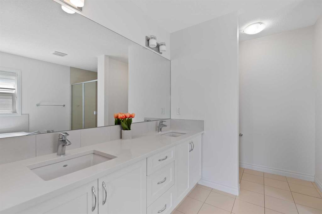99 Evansglen Circle Property Photo 26