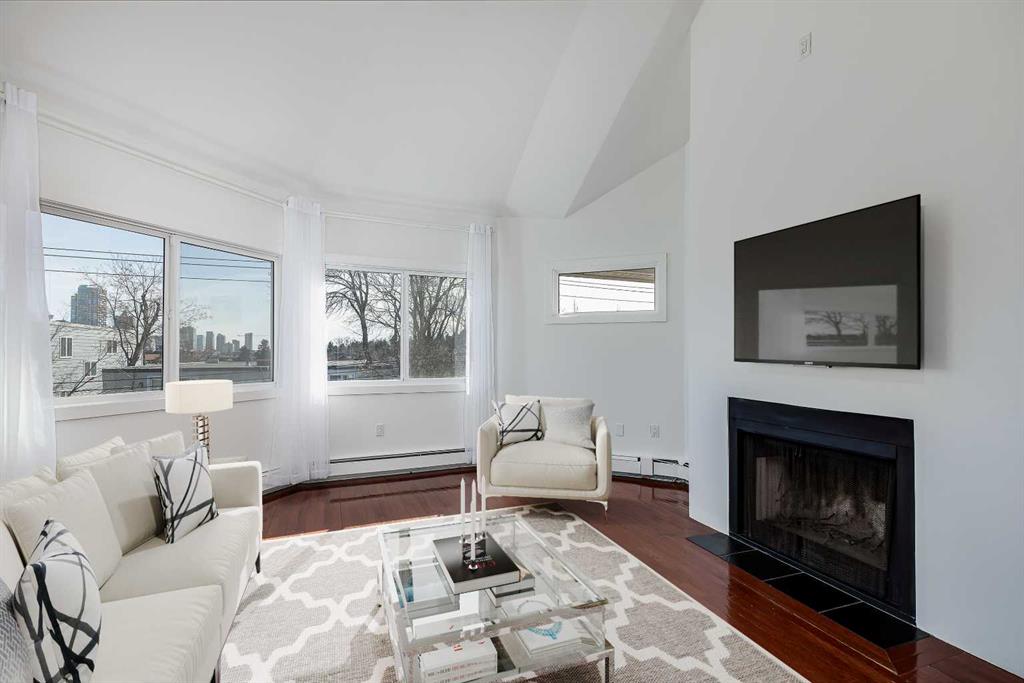 2214 14A Street 302 Property Photo 1