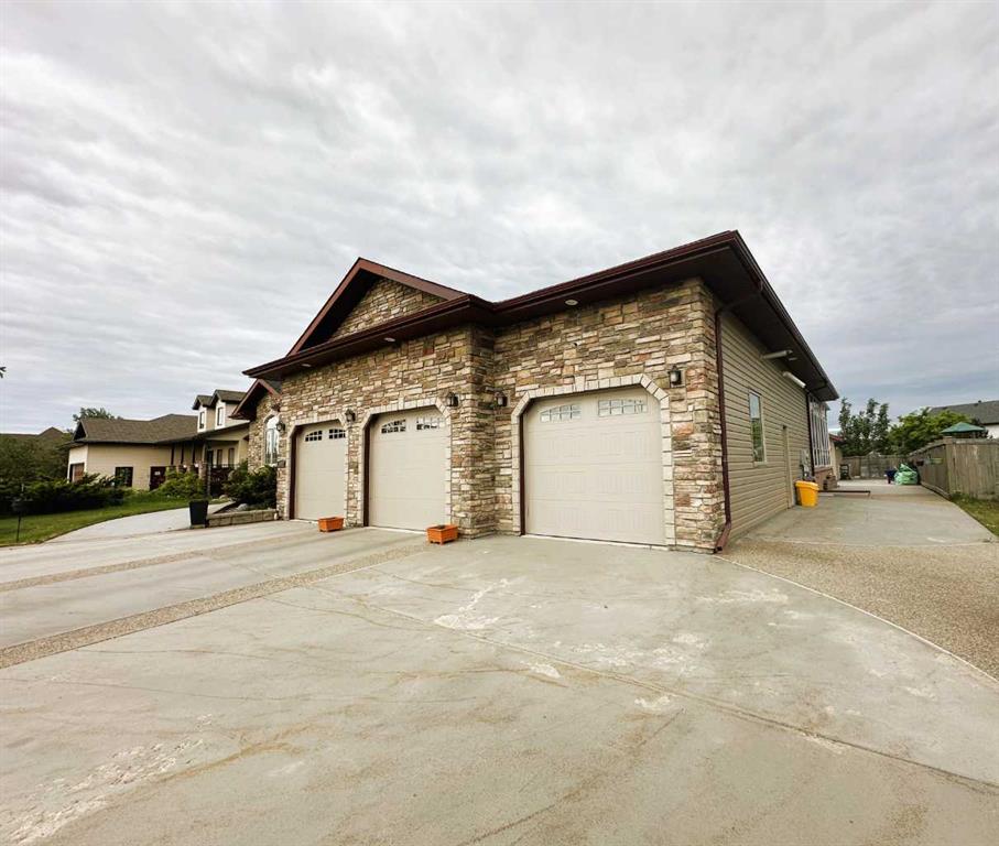 15902 104 Street Property Photo 5