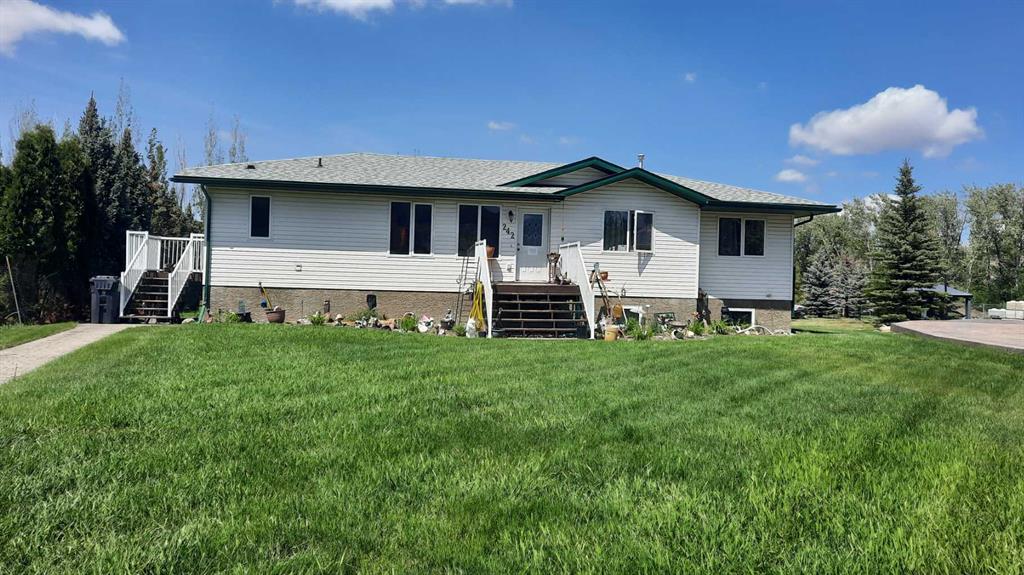 242 McNab Close Property Photo 1