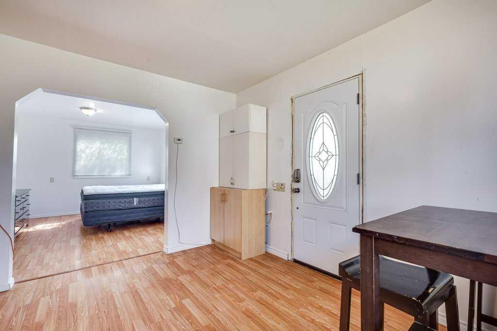 5116 48 Avenue Property Photo 9