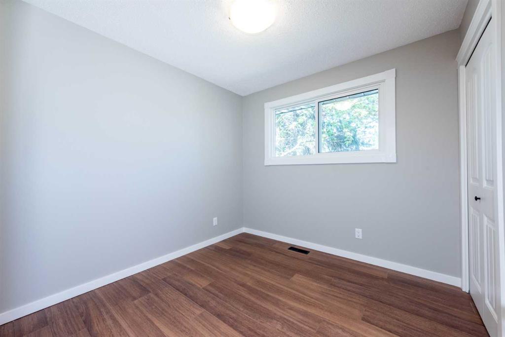 42 Lake Huron Place Property Photo 13