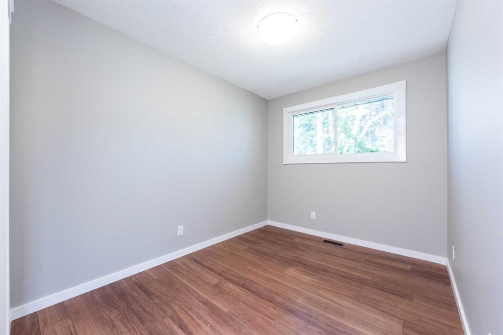 42 Lake Huron Place Property Photo 15