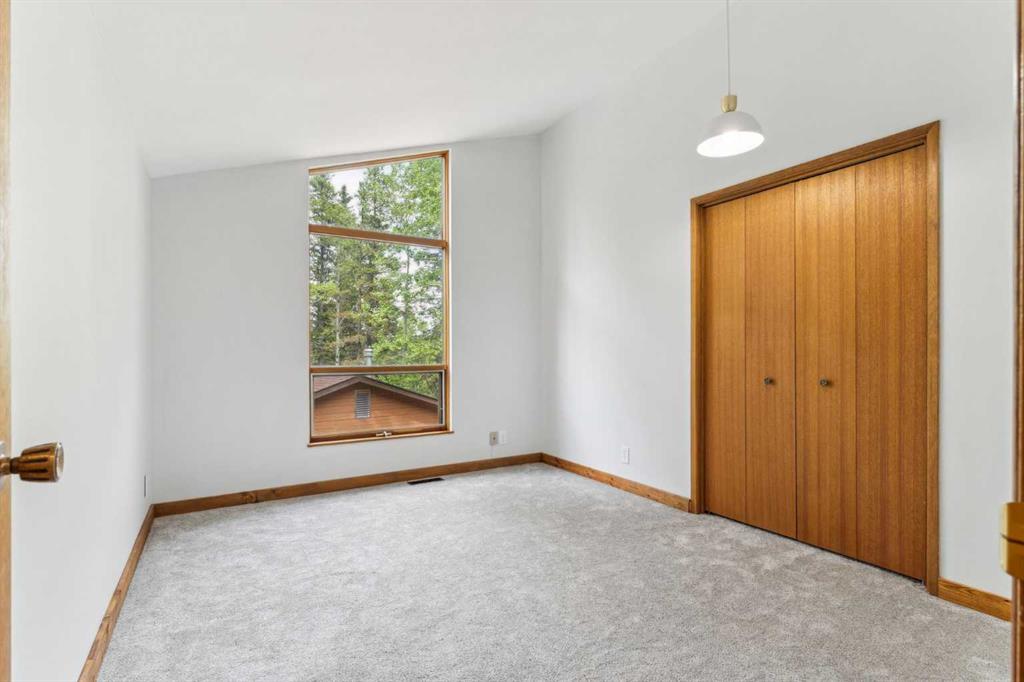 37 Aspen Creek Drive Property Photo 22