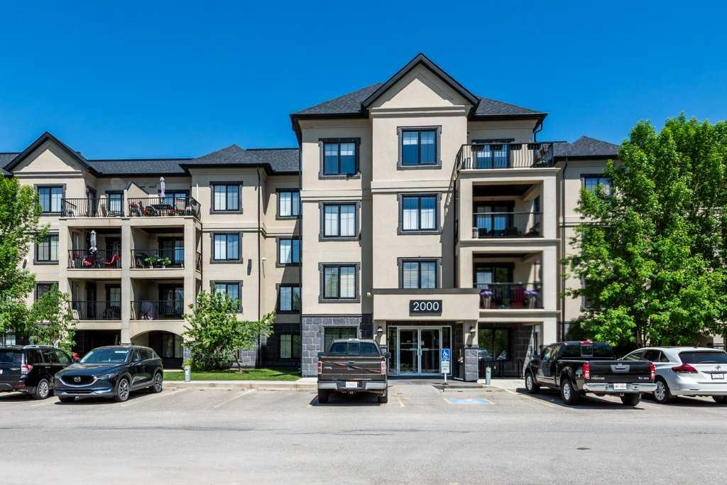 310 Mckenzie Towne Gate 2101 Property Photo 1