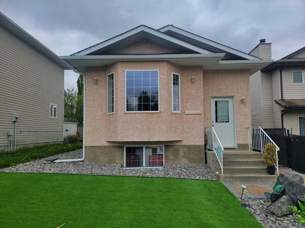 5243 49 Avenue Property Photo 1