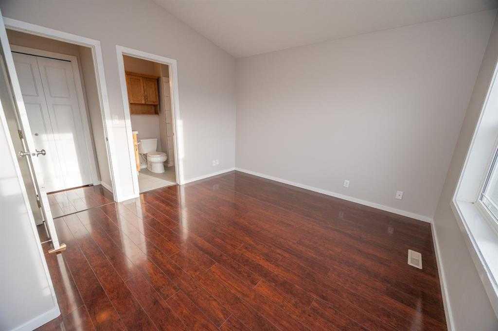 60 Long Close Property Photo 8