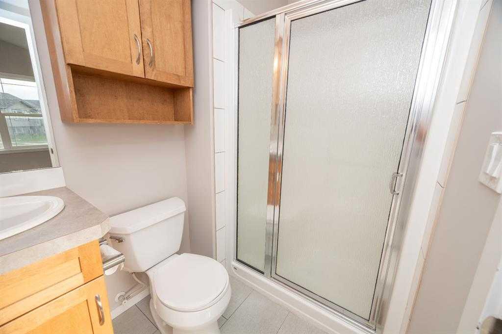 60 Long Close Property Photo 9