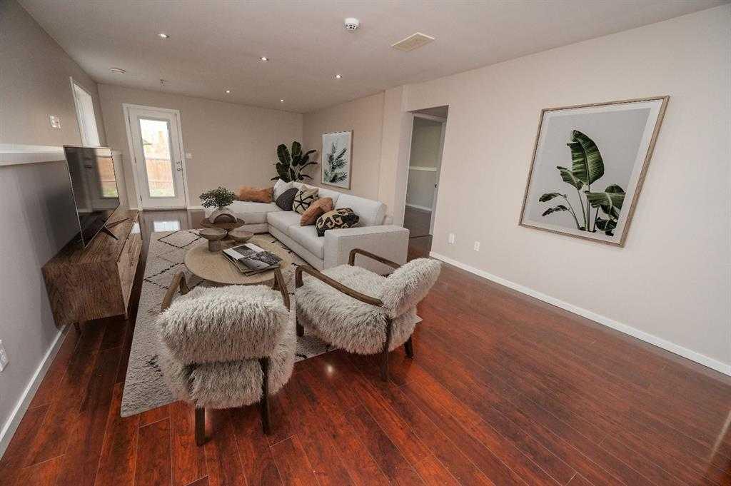 60 Long Close Property Photo 14
