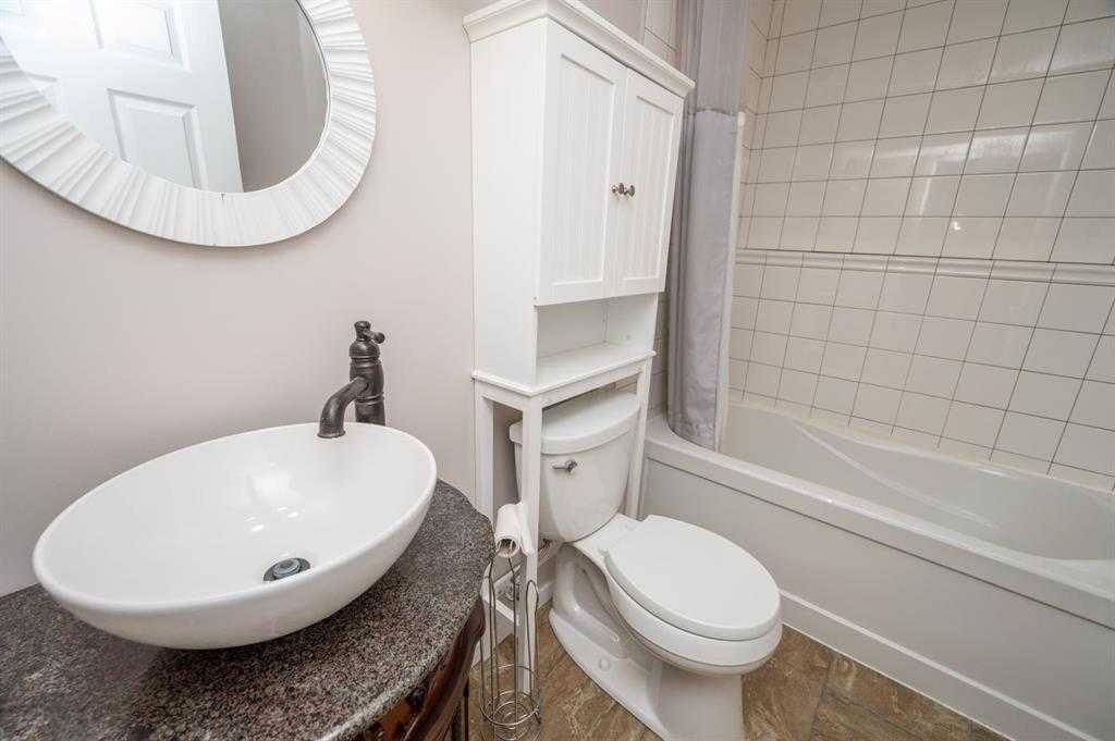 60 Long Close Property Photo 17